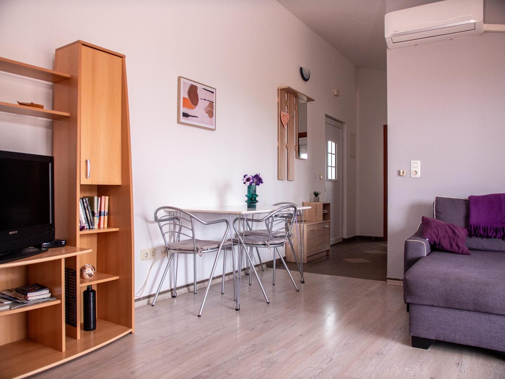Jacqueline Apartment Pula Exterior photo